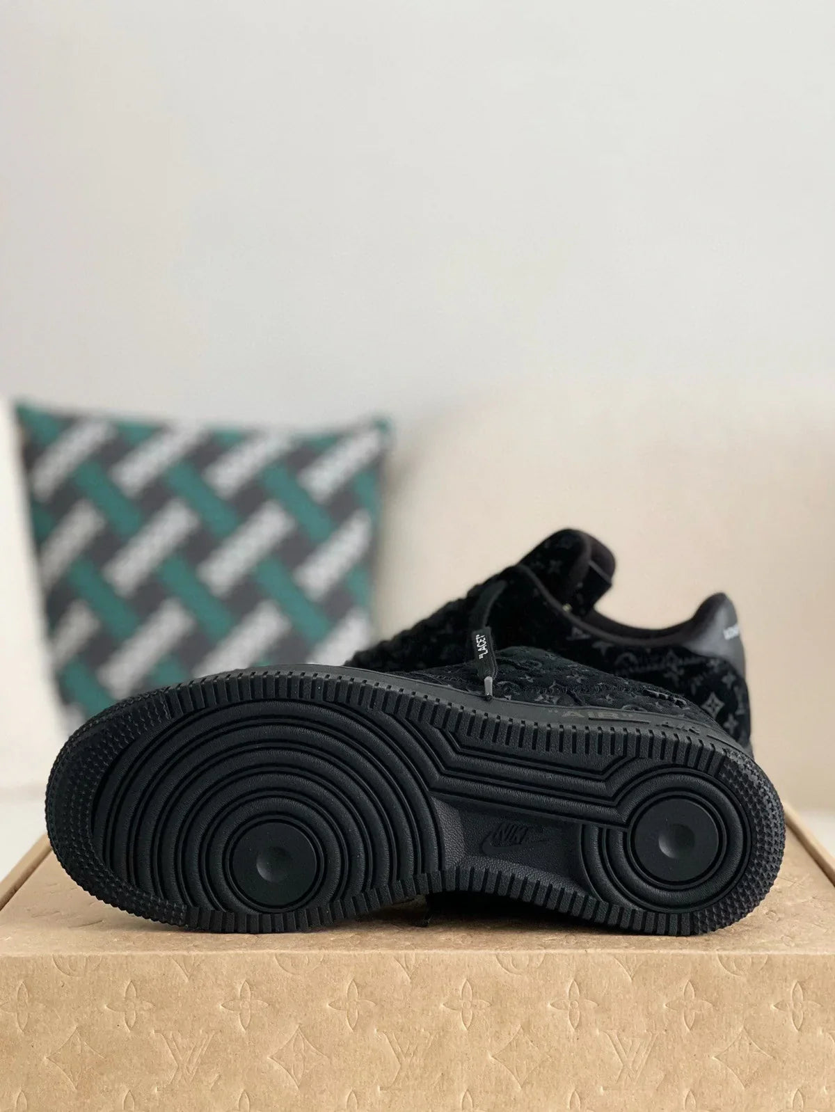 AIR FORCE 1 X LOUIS VUITTON